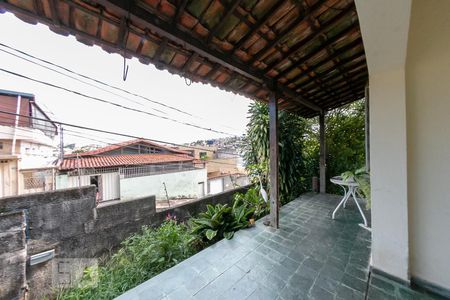 Casa à venda com 425m², 4 quartos e 3 vagasVaranda