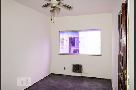 Sala de apartamento para alugar com 2 quartos, 45m² em Campo Grande, Rio de Janeiro