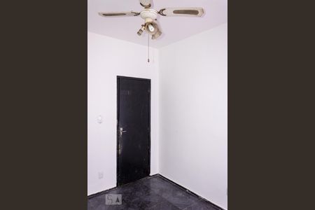 Quarto 1 de apartamento para alugar com 2 quartos, 45m² em Campo Grande, Rio de Janeiro