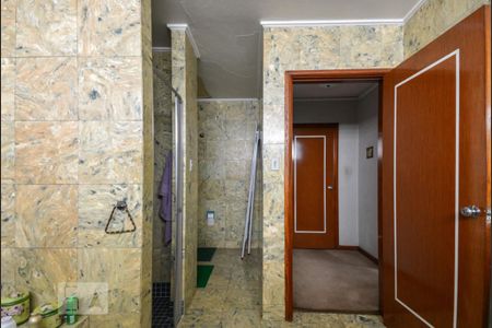 Casa à venda com 454m², 3 quartos e 5 vagas Casa à venda com 454m², 3 quartos e 5 vagasBanheiro