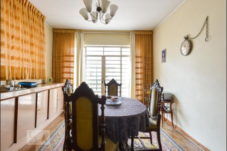 Casa à venda com 454m², 3 quartos e 5 vagas Casa à venda com 454m², 3 quartos e 5 vagasCozinha