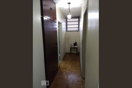 Corredor de casa à venda com 3 quartos, 250m² em Moema, São Paulo