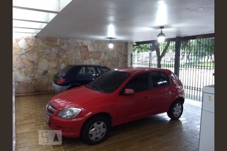 Casa à venda com 250m², 3 quartos e 3 vagas Casa à venda com 250m², 3 quartos e 3 vagasGaragem