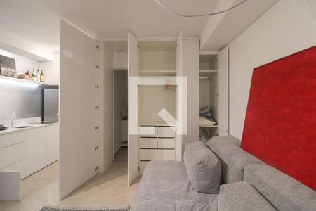 Sala/Quarto de kitnet/studio à venda com 1 quarto, 27m² em Pinheiros, São Paulo
