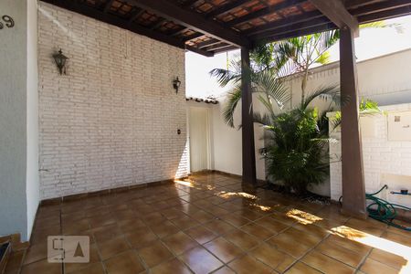 Casa para alugar com 116m², 3 quartos e 2 vagasGaragem