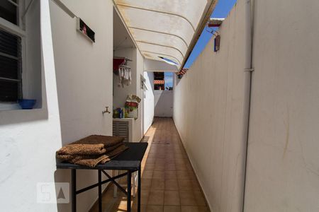 Casa para alugar com 116m², 3 quartos e 2 vagasCorredor