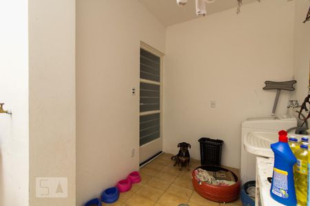 Casa para alugar com 116m², 3 quartos e 2 vagasÁrea de serviço