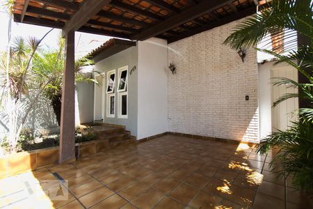 Casa para alugar com 116m², 3 quartos e 2 vagasGaragem