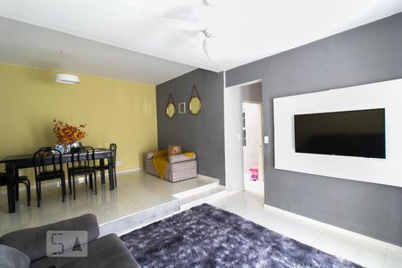 Sala de casa para alugar com 3 quartos, 116m² em Jardim Santa Rosália, Sorocaba