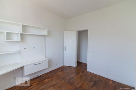 Quarto 1 de apartamento para alugar com 2 quartos, 65m² em Grajaú, Rio de Janeiro