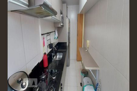 Cozinha de apartamento à venda com 3 quartos, 60m² em Paraisópolis, São Paulo