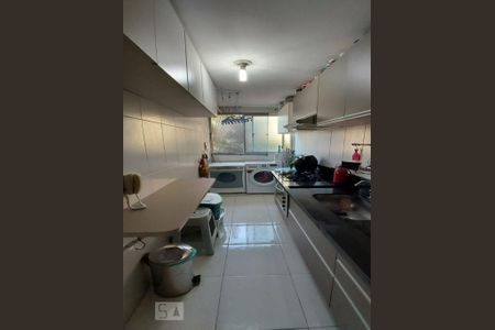 Apartamento à venda com 60m², 3 quartos e 1 vaga Apartamento à venda com 60m², 3 quartos e 1 vagaLavanderia