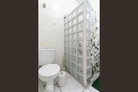 Casa à venda com 75m², 2 quartos e 1 vaga Casa à venda com 75m², 2 quartos e 1 vagaBanheiro 1