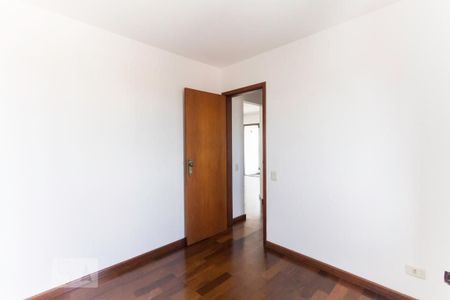 Apartamento à venda com 65m², 2 quartos e 2 vagasQuarto 2