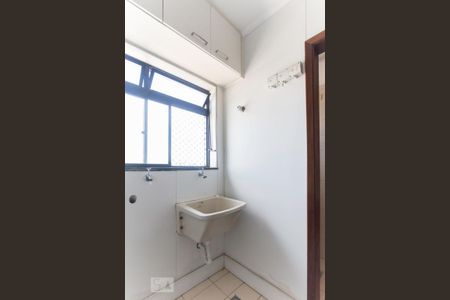 Apartamento à venda com 65m², 2 quartos e 2 vagasÁrea de Serviço