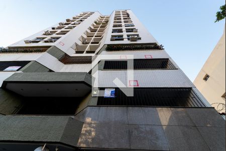 Apartamento para alugar com 66m², 2 quartos e 1 vagaFachada