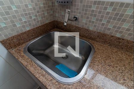 Apartamento para alugar com 66m², 2 quartos e 1 vagaÁrea de Serviço