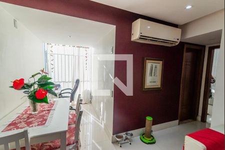 Sala de apartamento para alugar com 2 quartos, 66m² em Vila Isabel, Rio de Janeiro