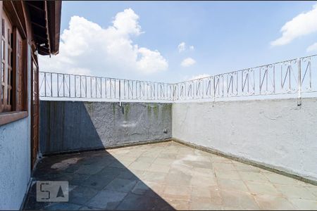 Apartamento à venda com 125m², 3 quartos e 2 vagas Apartamento à venda com 125m², 3 quartos e 2 vagasTerraço