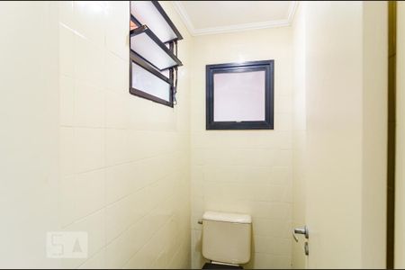 Apartamento à venda com 125m², 3 quartos e 2 vagas Apartamento à venda com 125m², 3 quartos e 2 vagasLavabo do Terraço