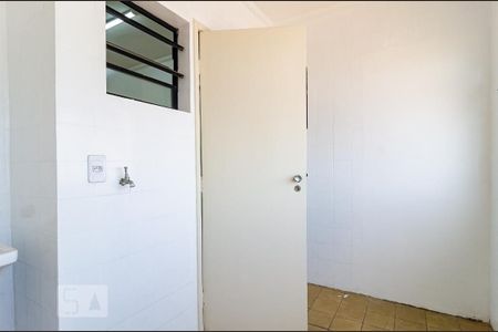 Apartamento à venda com 125m², 3 quartos e 2 vagas Apartamento à venda com 125m², 3 quartos e 2 vagasLavanderia