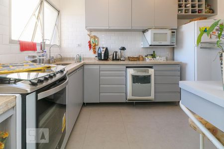 Apartamento à venda com 88m², 2 quartos e 2 vagas Apartamento à venda com 88m², 2 quartos e 2 vagasCozinha
