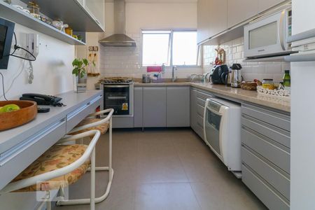 Apartamento à venda com 88m², 2 quartos e 2 vagas Apartamento à venda com 88m², 2 quartos e 2 vagasCozinha