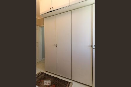 Apartamento à venda com 88m², 2 quartos e 2 vagas Apartamento à venda com 88m², 2 quartos e 2 vagasQuarto