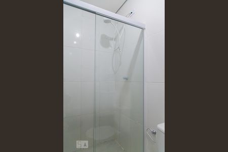 Banheiro de kitnet/studio para alugar com 1 quarto, 22m² em Jardim Oriental, São Paulo