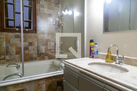 Casa à venda com 175m², 3 quartos e 3 vagasBanheiro da suíte 