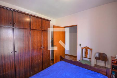 Casa à venda com 198m², 3 quartos e 3 vagasQuarto 2