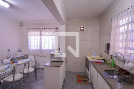Casa à venda com 198m², 3 quartos e 3 vagasCozinha