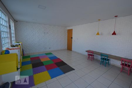 Apartamento para alugar com 56m², 2 quartos e 1 vaga Apartamento para alugar com 56m², 2 quartos e 1 vagaÁrea Comum - Playground