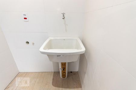 Casa de condomínio à venda com 93m², 3 quartos e 2 vagasÁrea de serviço 