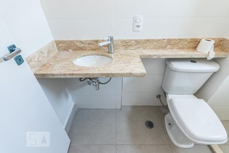 Casa de condomínio à venda com 93m², 3 quartos e 2 vagasBanheiro suíte 