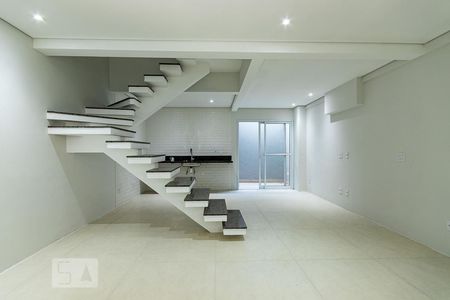 Sala  de casa de condomínio à venda com 3 quartos, 93m² em Vila Granada, São Paulo