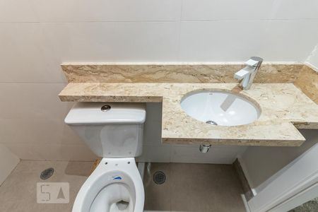 Casa de condomínio à venda com 93m², 3 quartos e 2 vagasBanheiro 