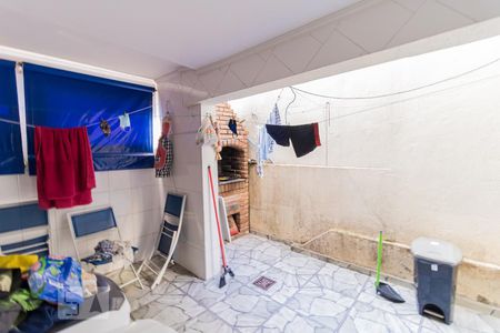 Casa à venda com 150m², 3 quartos e 2 vagas Casa à venda com 150m², 3 quartos e 2 vagasÁrea de Serviço