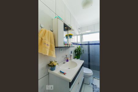 Casa à venda com 150m², 3 quartos e 2 vagas Casa à venda com 150m², 3 quartos e 2 vagasBanheiro