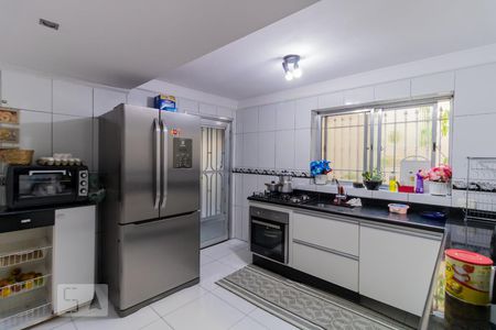 Casa à venda com 150m², 3 quartos e 2 vagas Casa à venda com 150m², 3 quartos e 2 vagasCozinha