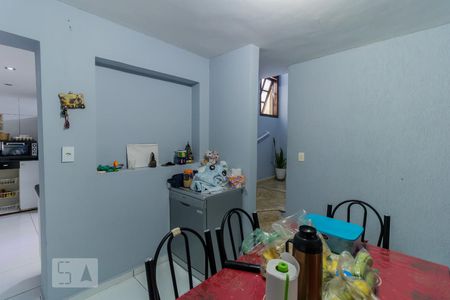 Casa à venda com 150m², 3 quartos e 2 vagas Casa à venda com 150m², 3 quartos e 2 vagasSala de Jantar