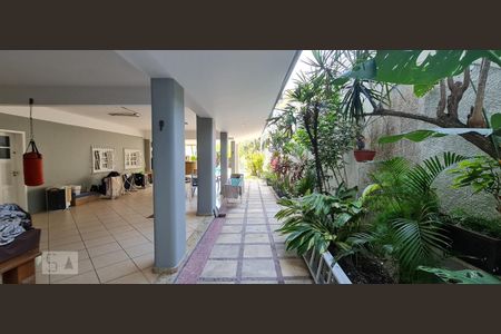 Casa de condomínio à venda com 560m², 4 quartos e 3 vagasárea externa