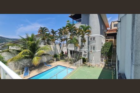 Casa de condomínio à venda com 560m², 4 quartos e 3 vagasquintal