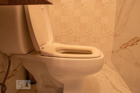 Casa para alugar com 278m², 3 quartos e 4 vagasBanheiro Social