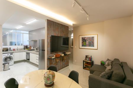 Apartamento à venda com 2 quartos, 69m² em Carmo, Belo Horizonte