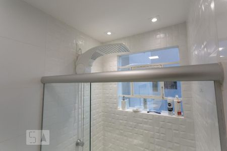 Banheiro de apartamento à venda com 2 quartos, 69m² em Carmo, Belo Horizonte