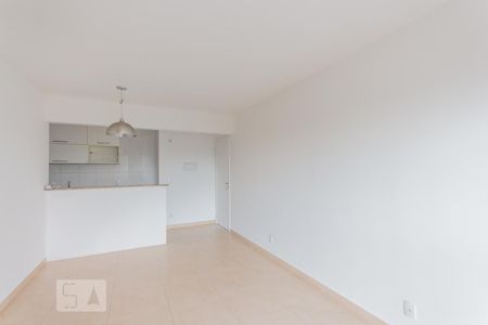 Sala de apartamento para alugar com 3 quartos, 69m² em Vila Metalúrgica, Santo André