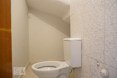 Lavabo de casa para alugar com 3 quartos, 140m² em Vila Frugoli, São Paulo