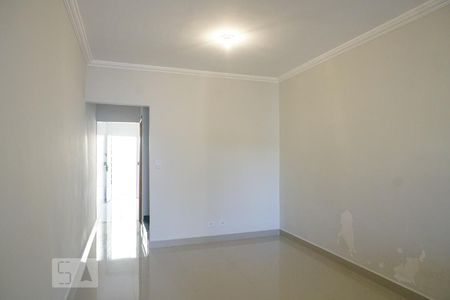 Sala de casa para alugar com 3 quartos, 140m² em Vila Frugoli, São Paulo