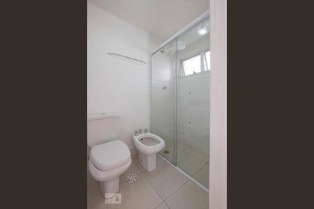 Banheiro de kitnet/studio para alugar com 1 quarto, 45m² em Jardim Paulista, São Paulo